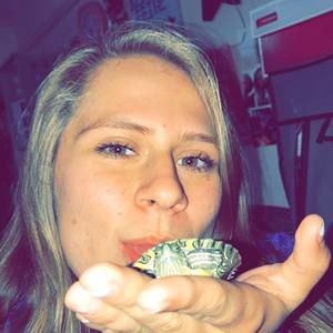 Meet your Posher, Kayleen